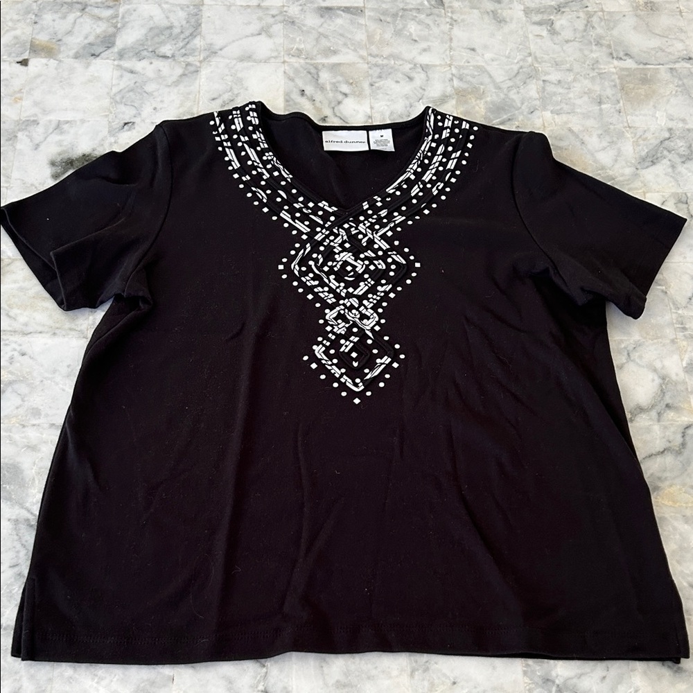 Alfred Dunner Black Short Sleeve Top with Silver Embellishments